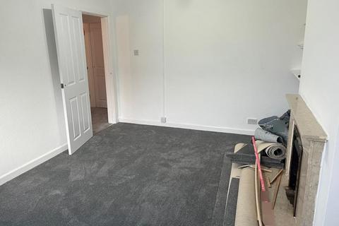 2 bedroom maisonette to rent, Whateley's Drive, Kenilworth, CV8
