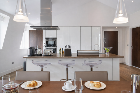 3 bedroom apartment to rent, Brompton Road, SW3