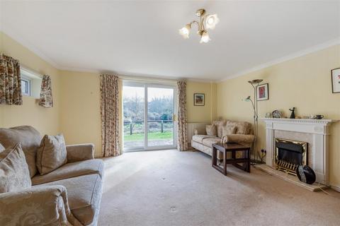2 bedroom retirement property for sale, Carters Meadow