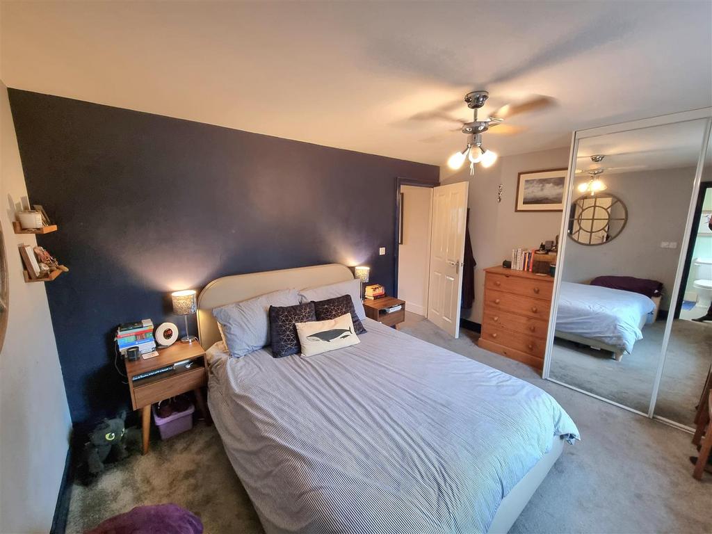 Bed 1.1.jpg
