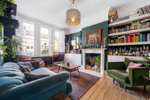 2 bedroom flat for sale, Deerdale Road, SE24