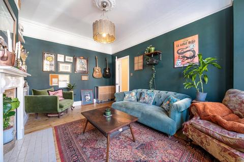 2 bedroom flat for sale, Deerdale Road, SE24