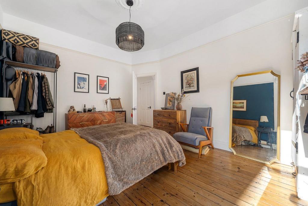 Principal Bedroom (1).JPG