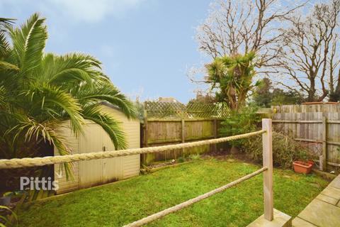 2 bedroom apartment to rent, Fairfield Gardens Sandown PO36