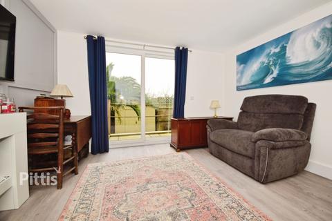 2 bedroom apartment to rent, Fairfield Gardens Sandown PO36