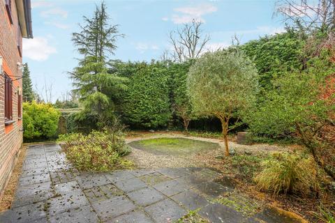 undefined, Fir Tree Road, Banstead SM7
