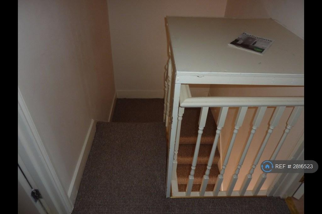 2nd Floor Landing