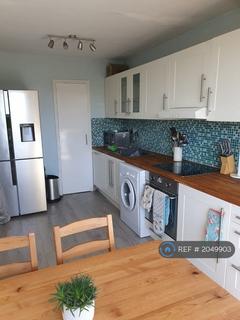 2 bedroom flat to rent, Bramlands Close, London, SW11