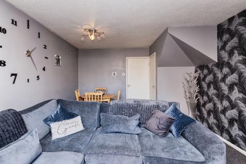 2 bedroom semi-detached house for sale, Holly Approach, Ossett