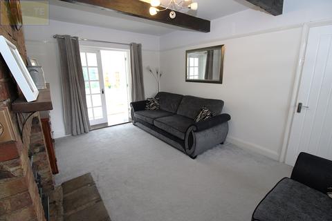 3 bedroom semi-detached house for sale, Tintern Avenue, Flixton