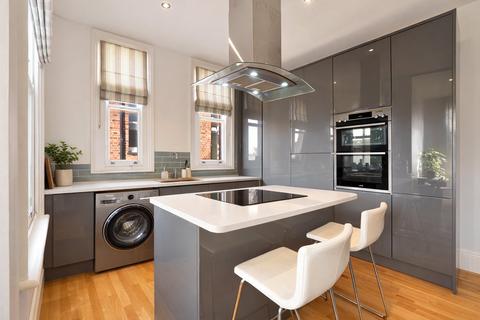 3 bedroom flat for sale, Honeybourne Road, West Hampstead, London, NW6
