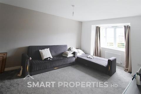 undefined, Redwing Close, Huddersfield HD4