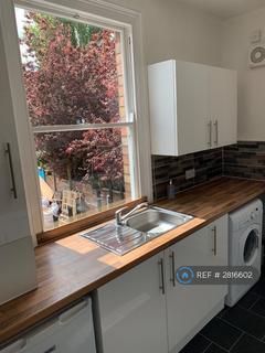2 bedroom flat to rent, Haydn Road, Nottingham, NG5