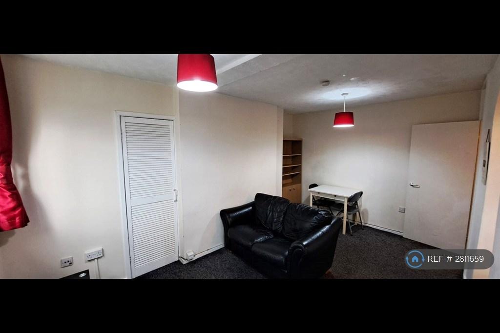 Living &amp; Dining Room