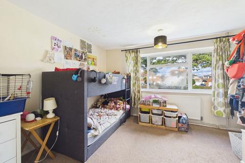 2 bedroom flat for sale, Goring Road, Goring-by-sea, Worthing, BN12 4BB