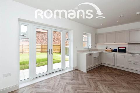 4 bedroom semi-detached house for sale, Hayne Avenue, Fleet, Hampshire