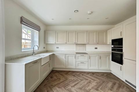 4 bedroom semi-detached house for sale, Hayne Avenue, Fleet, Hampshire