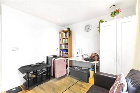Studio to rent, Indescon Square, London, E14