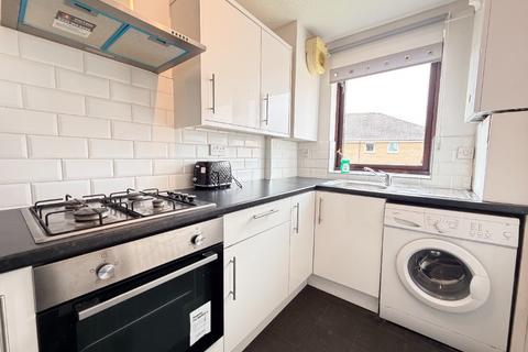 2 bedroom flat to rent, Middlesex Gardens, Kinning Park, Glasgow, G41