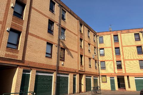 undefined, Middlesex Gardens, Kinning Park, Glasgow, G41