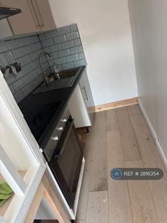 undefined, High Road, Chigwell, IG7