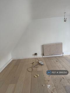 undefined, High Road, Chigwell, IG7