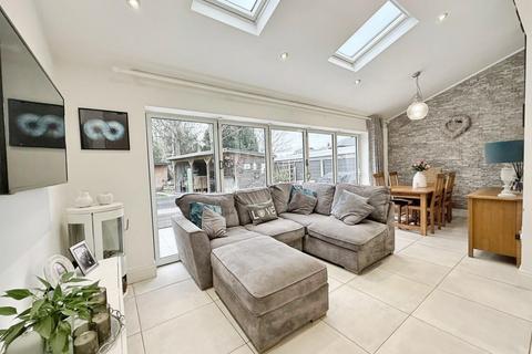 undefined, Outwood Drive, Heald Green