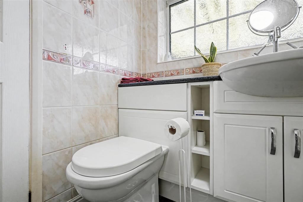 Shower Room 1 2.jpeg