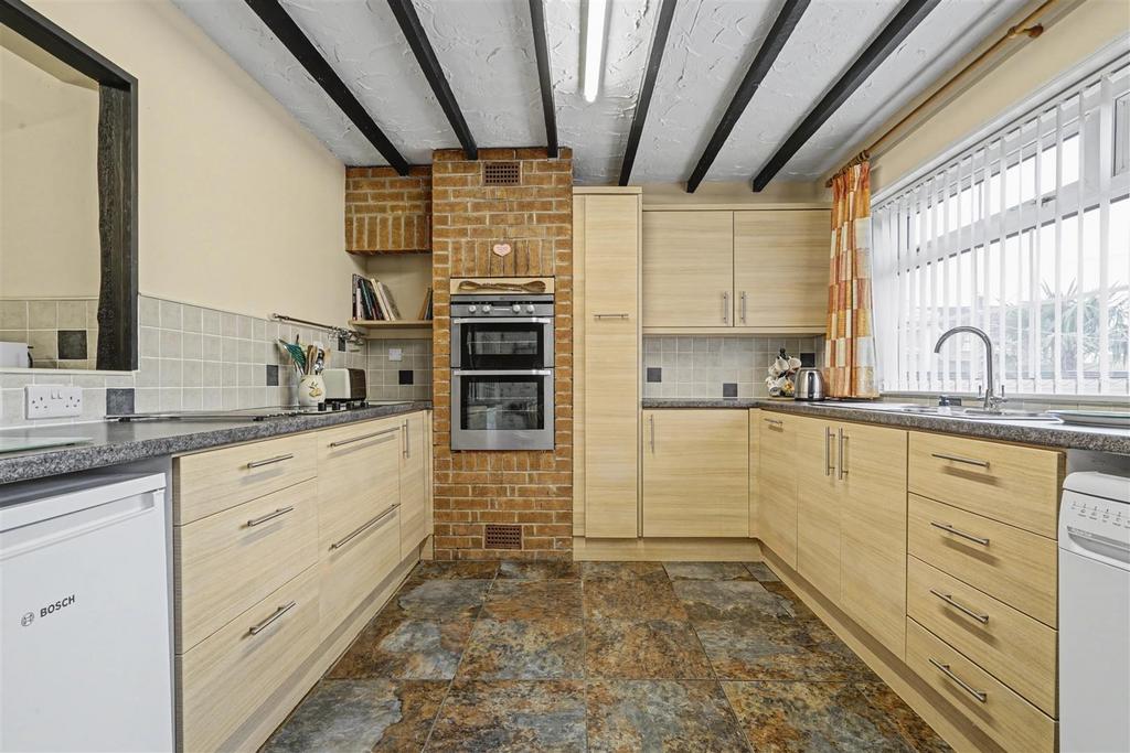 Kitchen 1 1.jpeg