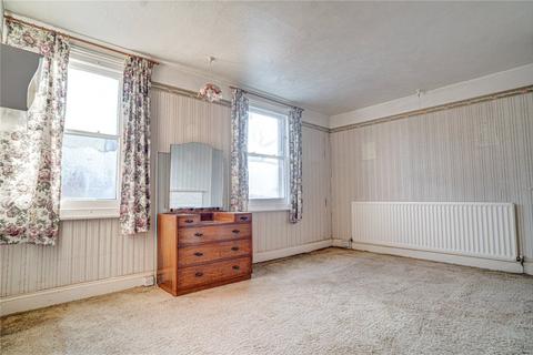 3 bedroom end of terrace house for sale, Avenue Road, Old Town, Swindon, Wiltshire, SN1
