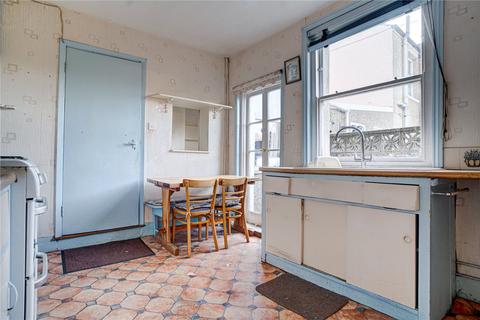 3 bedroom end of terrace house for sale, Avenue Road, Old Town, Swindon, Wiltshire, SN1