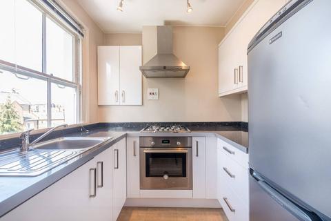 2 bedroom flat to rent, Windsor Road, Ealing, London, W5