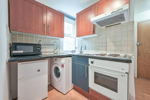Studio to rent, Kilburn, Kilburn, London, NW6