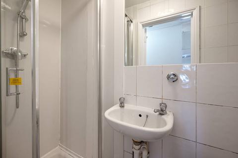 Studio to rent, Kilburn, Kilburn, London, NW6
