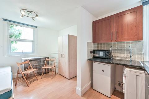 undefined, Kilburn, Kilburn, London, NW6