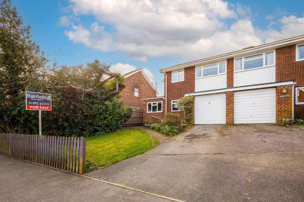 Mustaver Luxford Road Crowborough TN62 PP Roots Prop