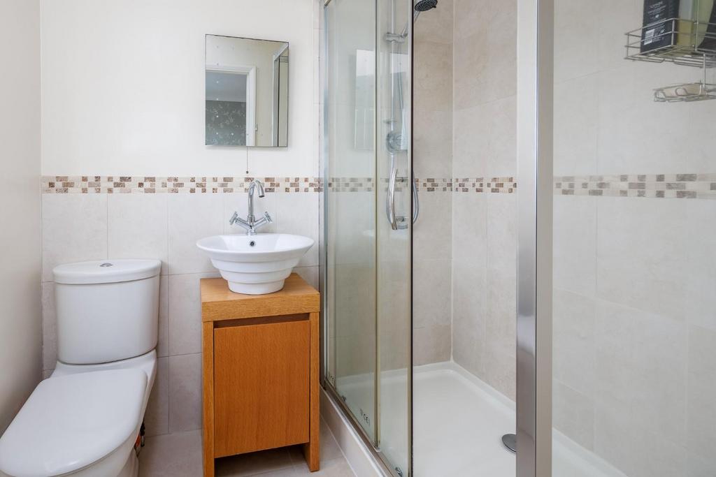 Mustaver Luxford Road Crowborough TN62 PP Roots Prop