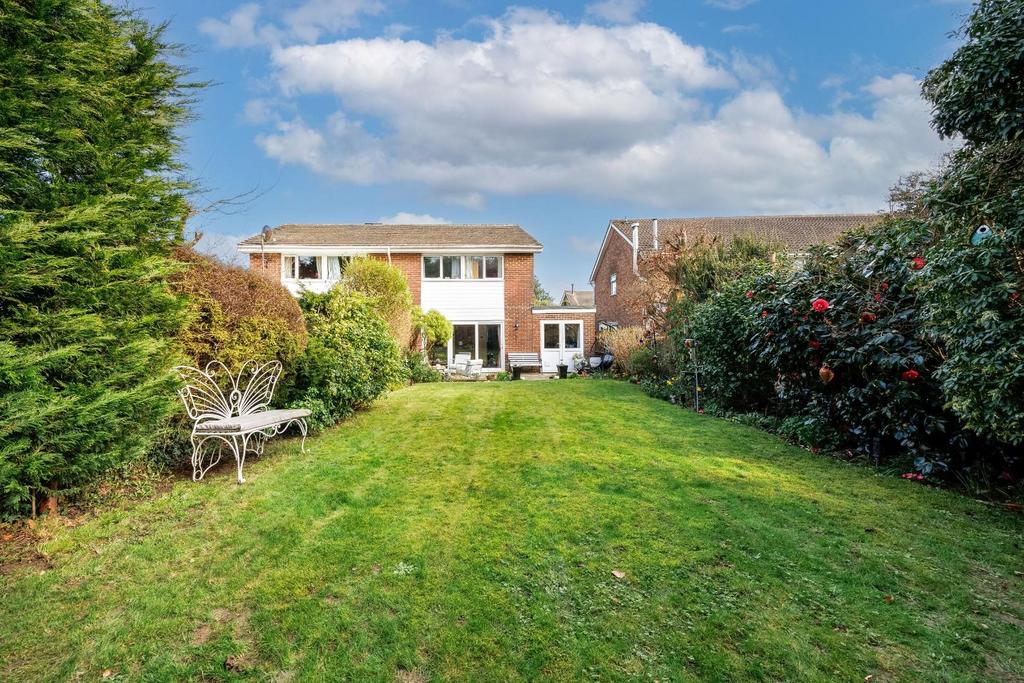 Mustaver Luxford Road Crowborough TN62 PP Roots Prop