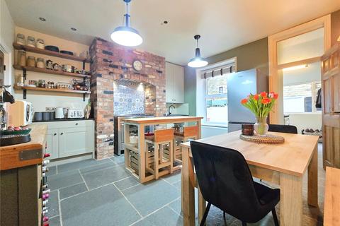 2 bedroom terraced house for sale, Mount Terrace, Rawtenstall, Rossendale, BB4