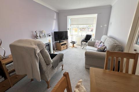 1 bedroom apartment for sale, Lowes Court, Thornton FY5