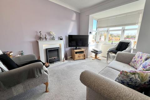 1 bedroom apartment for sale, Lowes Court, Thornton FY5