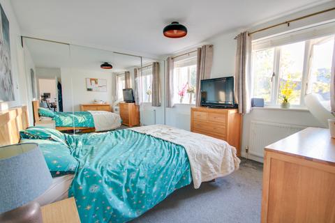 undefined, THREE DOUBLE BEDROOMS! ENSUITE! LOTS OF PARKING! A MUST SEE!