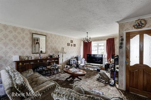 undefined, Lullarook Close, Biggin Hill TN16