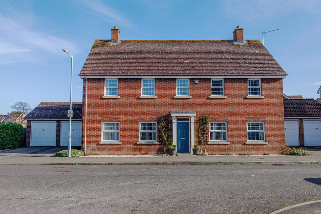 5 Bedroom Detached for Sale