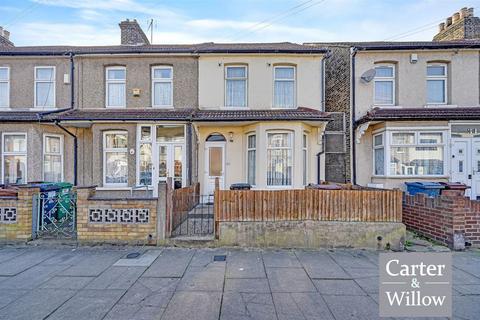3 bedroom terraced house for sale, Harrow Road, Essex