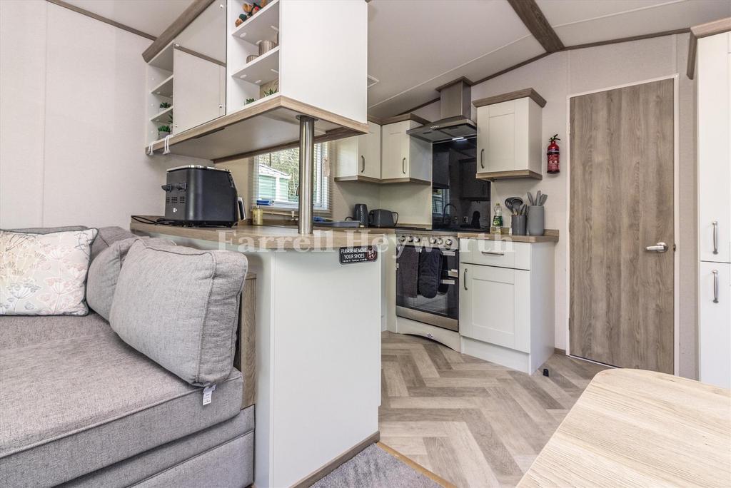 Kitchen c