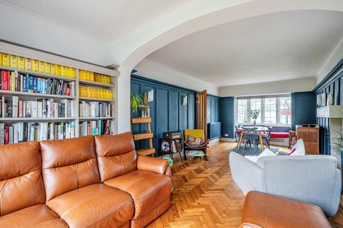undefined, Howard Road, Coulsdon CR5
