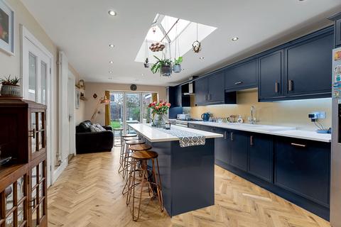 4 bedroom semi-detached house for sale, Loughborough Road, Loughborough LE12
