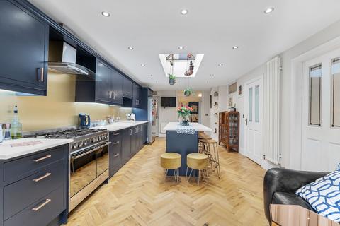 4 bedroom semi-detached house for sale, Loughborough Road, Loughborough LE12