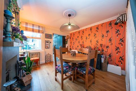 undefined, Weymouth Street, Apsley, Hertfordshire, HP3 9SJ